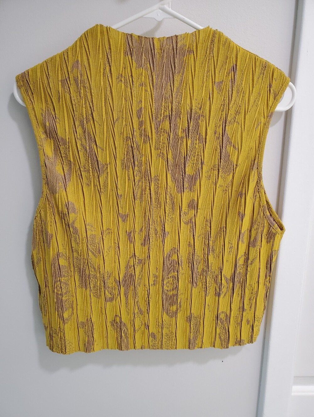 Zara Mustard Yellow Textured Sleeveless Top